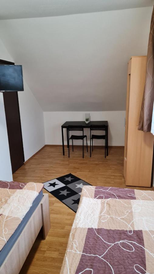 Arató Vendégház Pécs Exterior foto