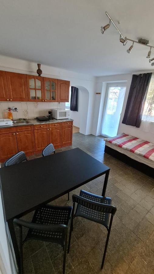 Arató Vendégház Pécs Exterior foto