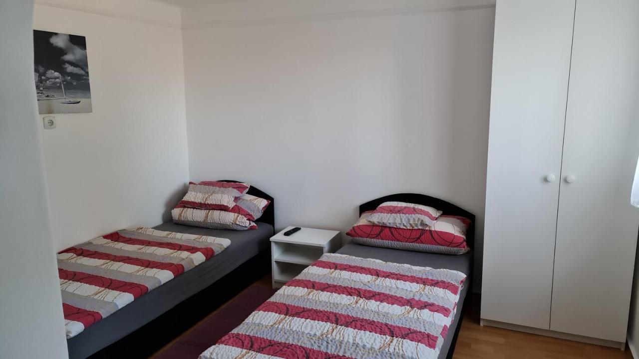 Arató Vendégház Pécs Exterior foto