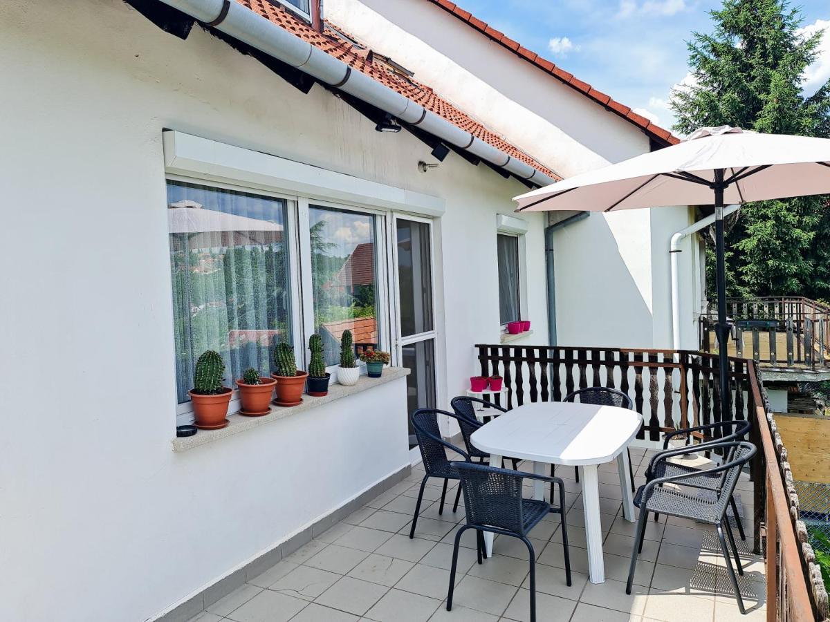 Arató Vendégház Pécs Exterior foto